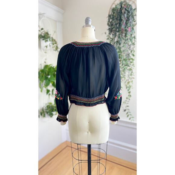 Vintage 1940s Peasant Top 40s Hungarian Floral Embroidered Black Folk Blouse - Picture 7 of 11